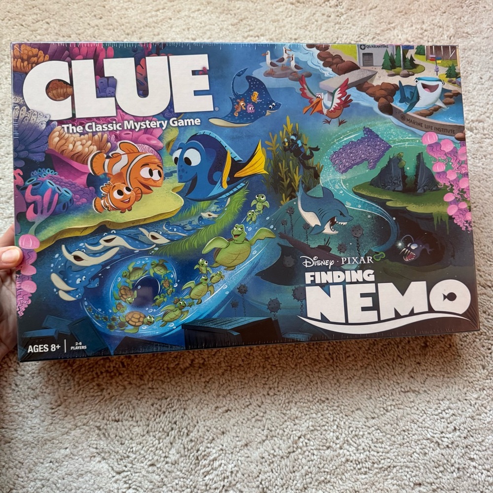 Hasbro Clue Disney Finding Nemo Board Game